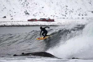 Surfing-Nor-Arctic