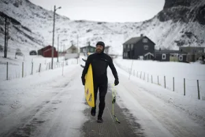 Surfing-Nor-Arctic