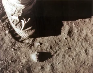 The Apollo Missions Prints: Us-Apollo Xi-Footprint