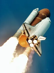 Us-Discovery Lifts-Off