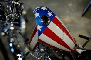 Editor's Picks: Us-Entertainment-Film-Easyrider-Auction