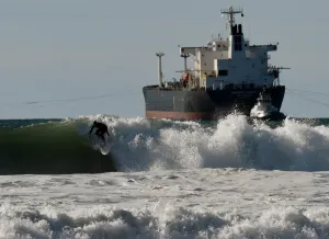 Surfer Prints: Us-Los Angeles-Surf-Ship