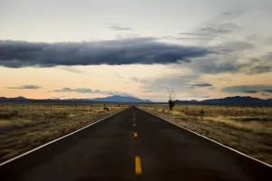 <b class=qtipBold><figcaption>Us-Mexico-Borderproject2017</figcaption></b><br>The sun begins to rise on Country Road B002 outside Columbus, New Mexico, on February 19, 2017, near the US/Mexico border. AFP PHOTO / JIM WATSON<br><em>© Copyright Agence France-Presse (AFP) - All Rights Reserved</em> Us-Mexico-Borderproject2017