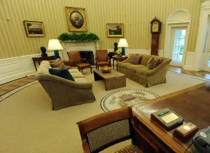 Us-Politics-White House-Oval Office
