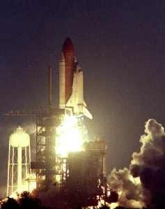 Space Shuttle Prints: Us-Shuttle-Endeavour-Off
