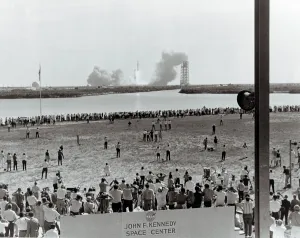 Spectator Prints: Us-Space-Moon-Apollo Xi-Spectators