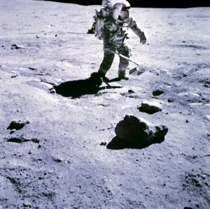 Space Prints: Us-Space-Moon-Apollo XII