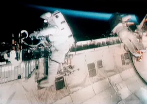 Us-Spacewalk