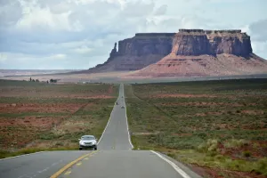 Us-Tourism-Monument Valley